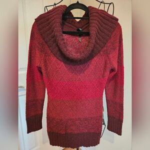 Cowl Neck Sweater‎